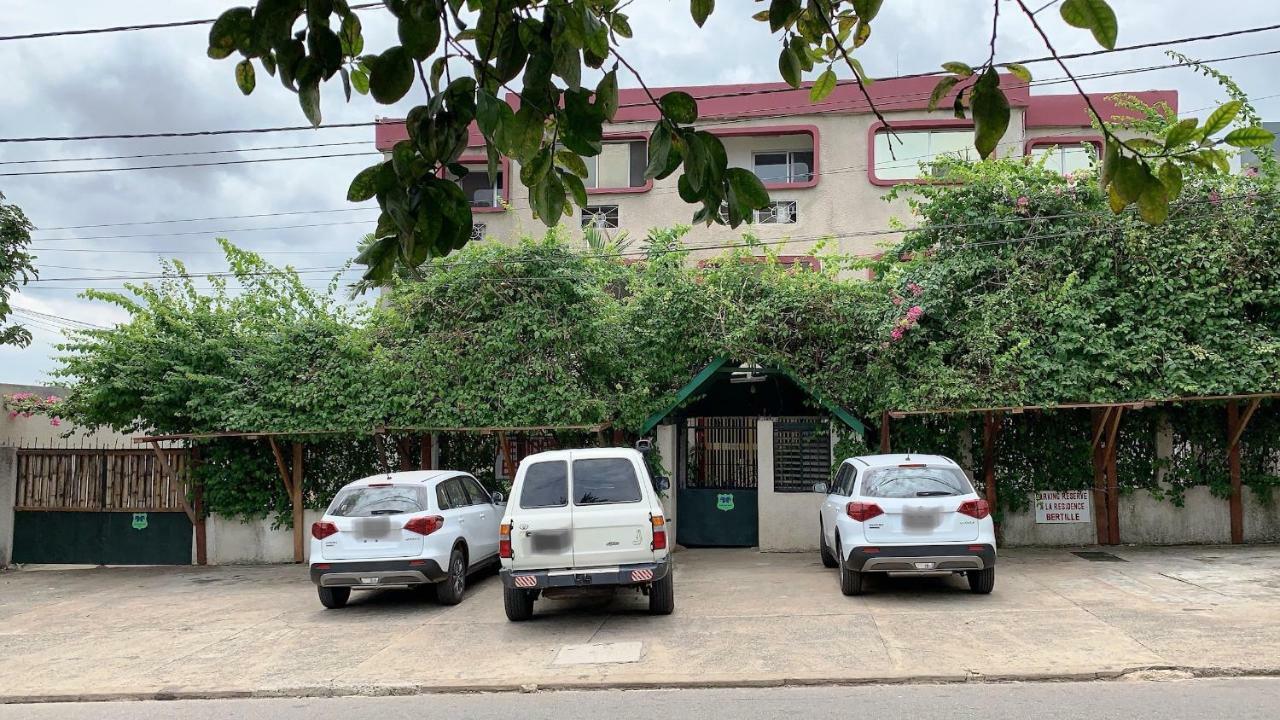 Residence Bertille Abidjan Cocody Zewnętrze zdjęcie